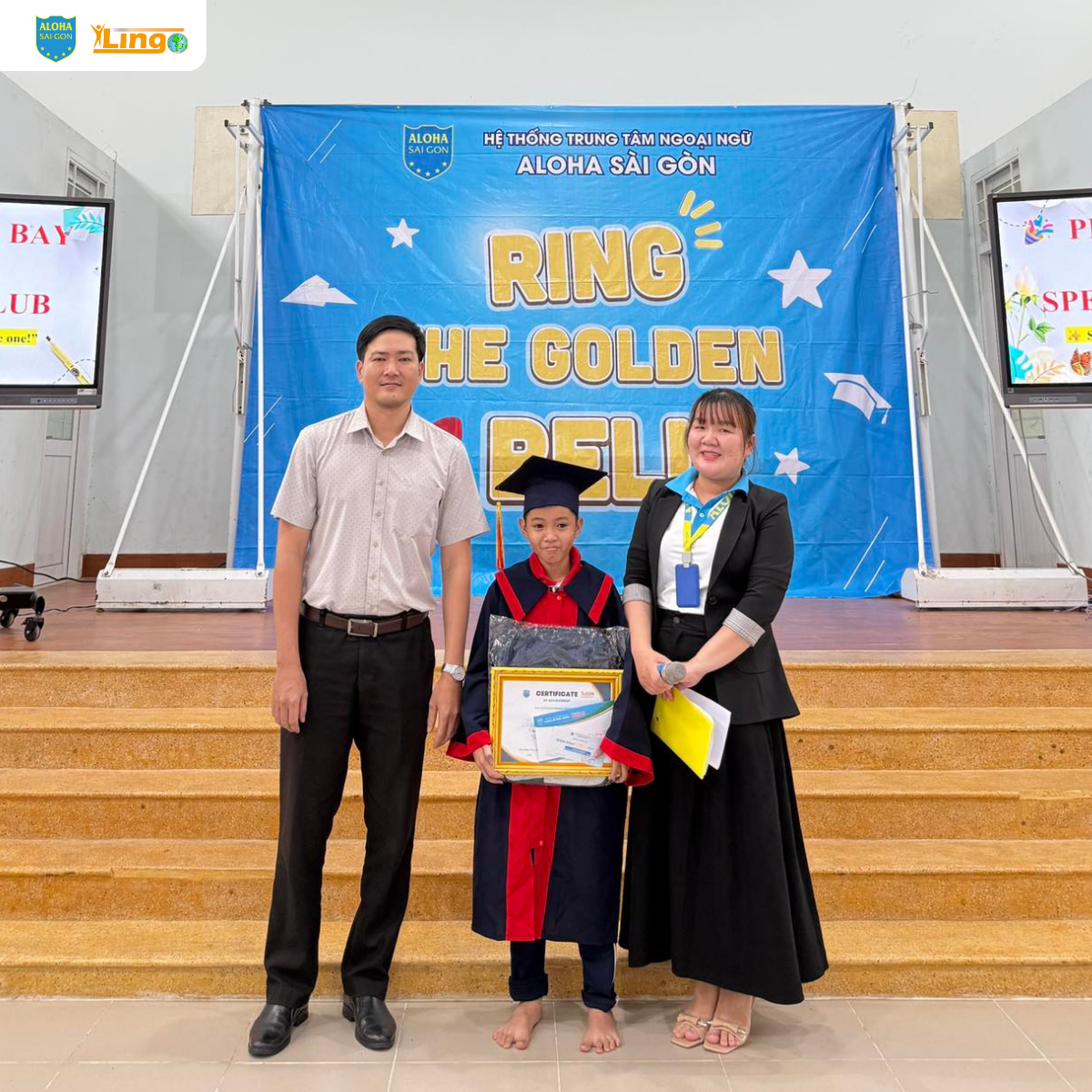 Trao thưởng cho học sinh đạt giải Rung Chuông Vàng